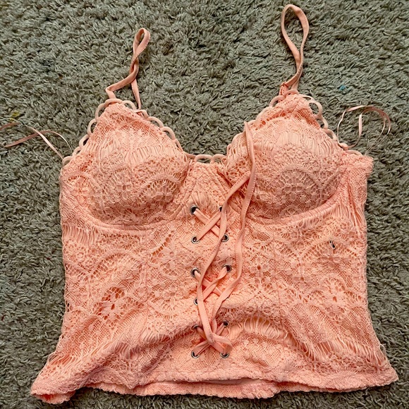 Lily White Lace Top - Picture 1 of 2